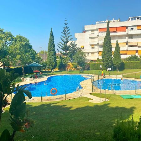 797 Holiday Rentals - Piso Para 4 Con Amplia Terraza Al Jardin Y Al Mar Беналмадена Екстериор снимка