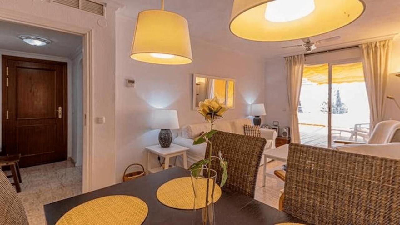 797 Holiday Rentals - Piso Para 4 Con Amplia Terraza Al Jardin Y Al Mar Беналмадена Екстериор снимка